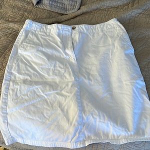 White llbean skirt
